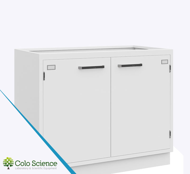 laboratory furniture tailored to space and workflow