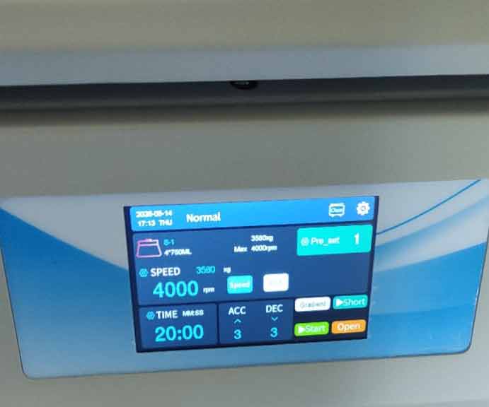 LACE24 centrifugă de laborator cu ecran tactil LCD